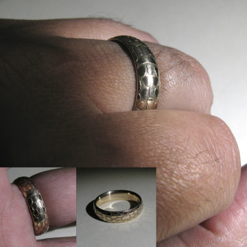 Snake skin band - 14K gold